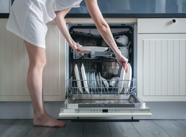 Как использовать программы для посудомоечной машины?